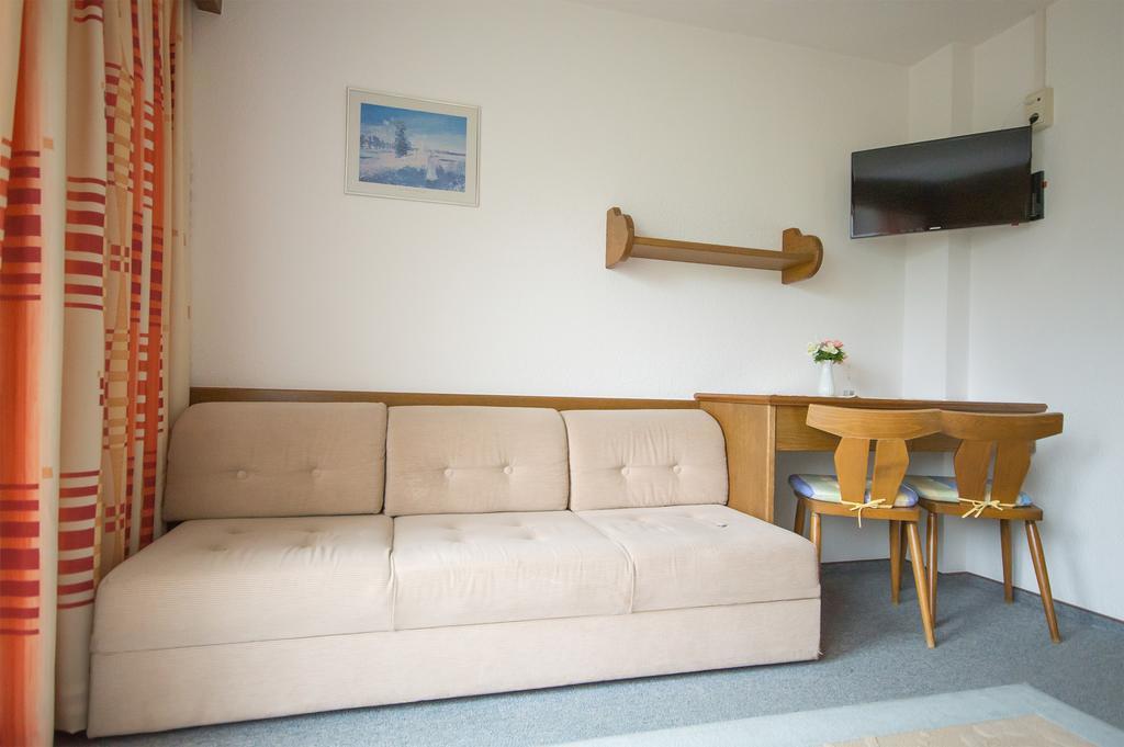 Haus Alpengruss Hotel Solden Room photo